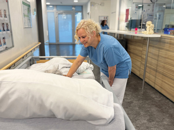 WEB_Orientierungshilfe_Bett1424.jpg Orienteriungshilfe im Klinikalltag